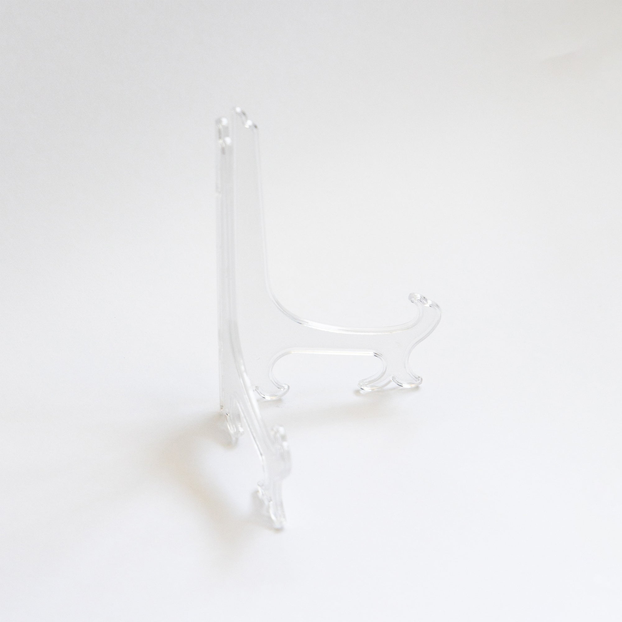 Clear Plate Stand