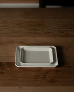 TY Square Plate [Gloss White]