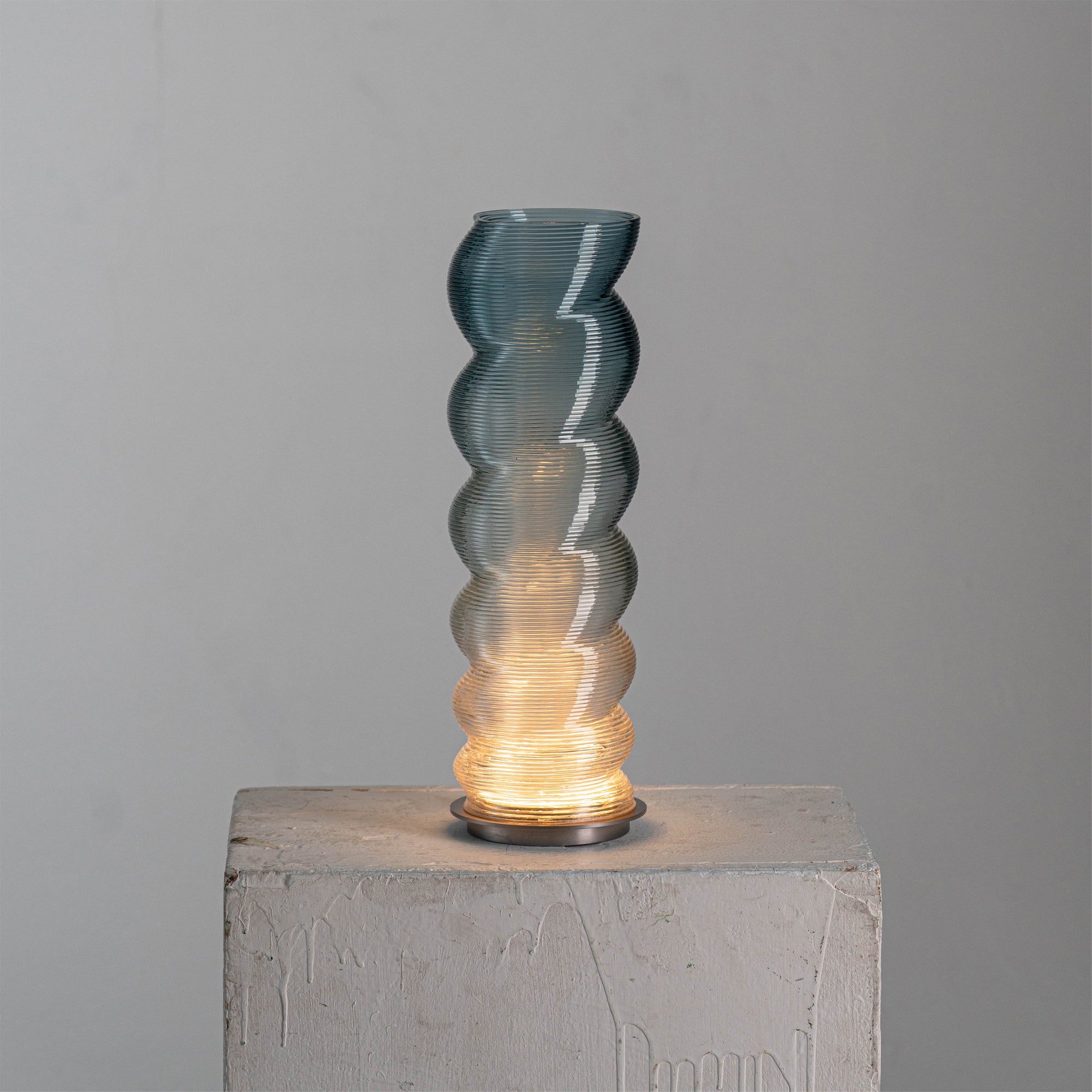 Movement01 - Table Lamp (Convex)