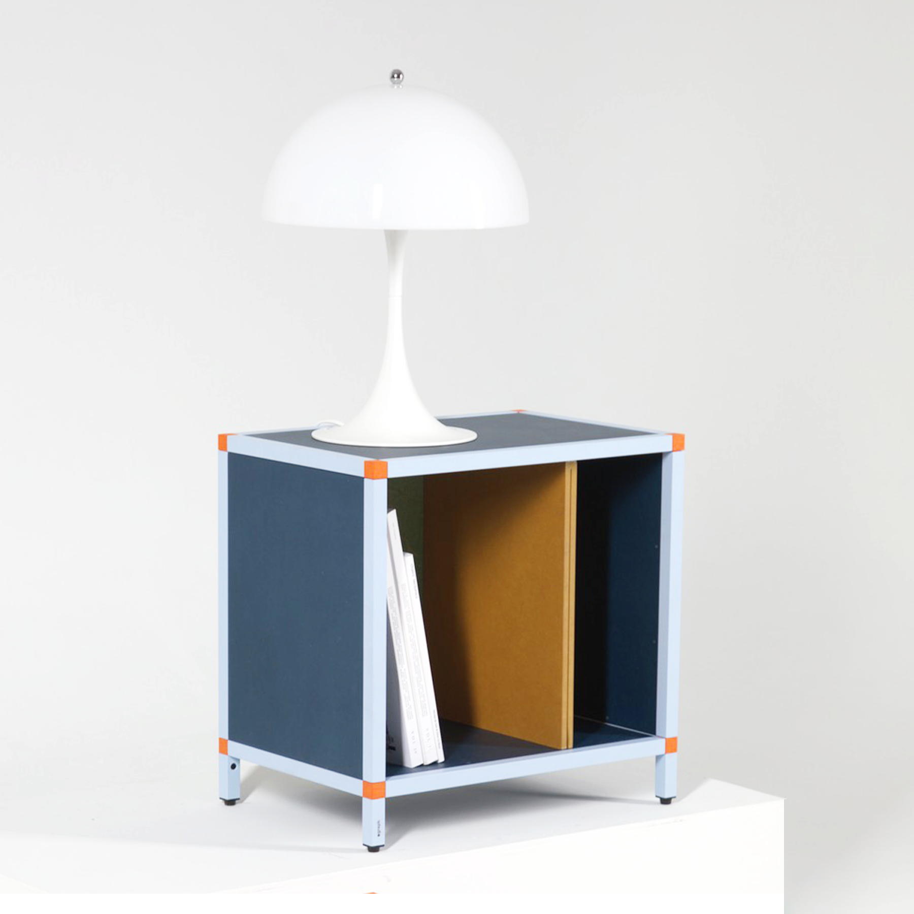 config 3 - magazine rack